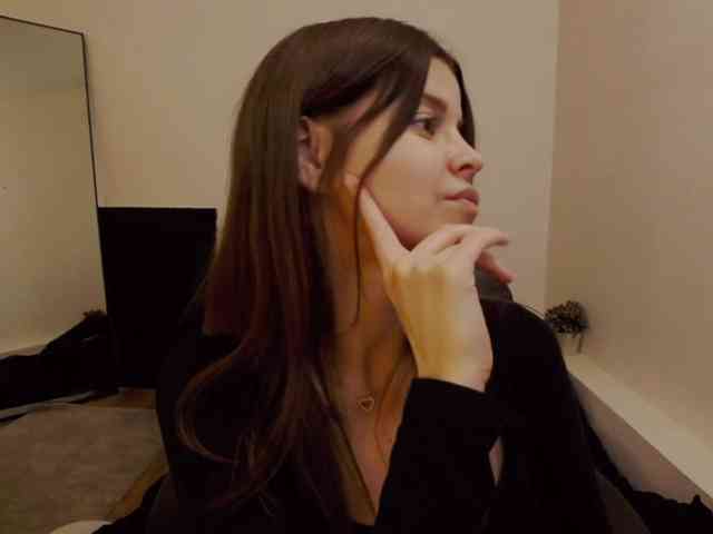 AryaJoliee webcam