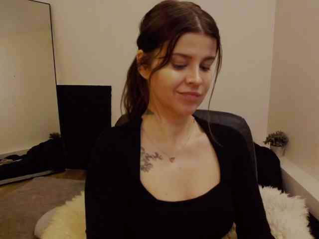 AryaJoliee webcam