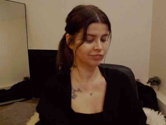 AryaJoliee webcam