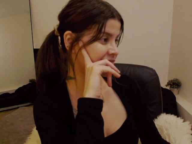 AryaJoliee webcam