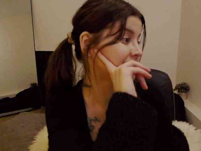 AryaJoliee webcam