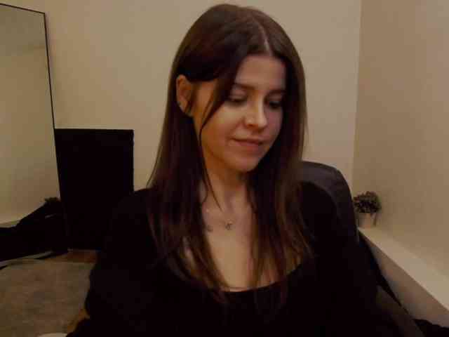 AryaJoliee webcam