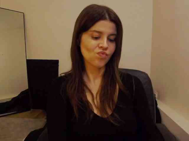 AryaJoliee webcam