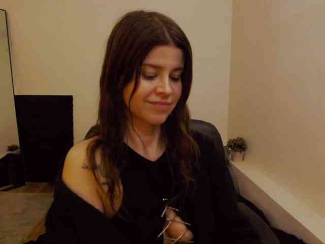 AryaJoliee webcam