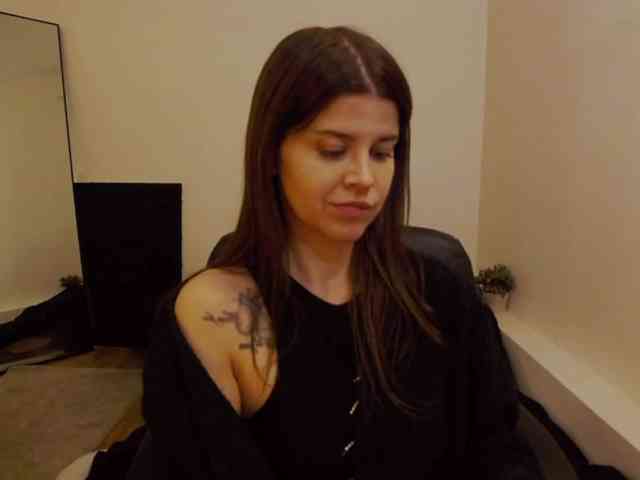 AryaJoliee webcam