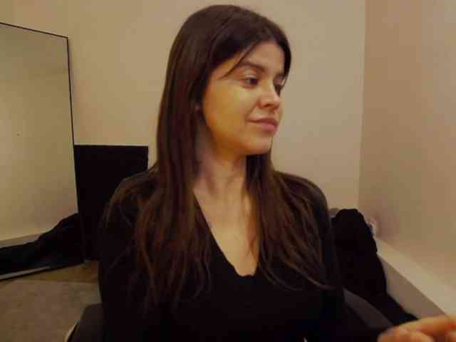 AryaJoliee webcam