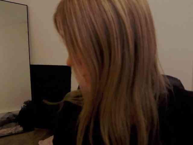 AryaJoliee
