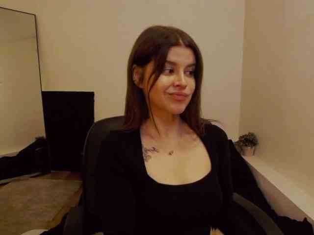 AryaJoliee webcam
