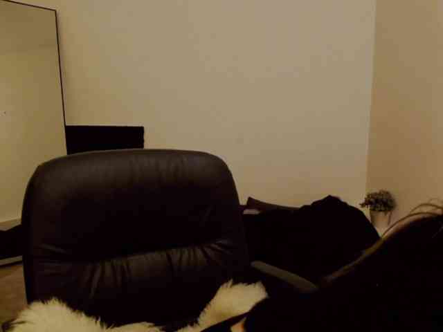 AryaJoliee