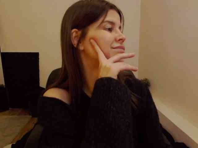 AryaJoliee webcam
