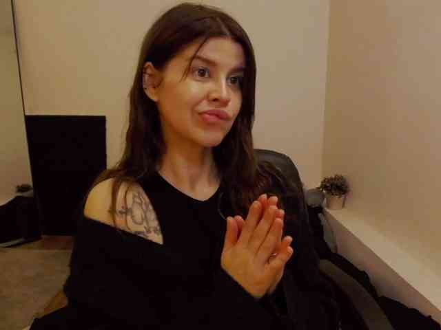 AryaJoliee webcam