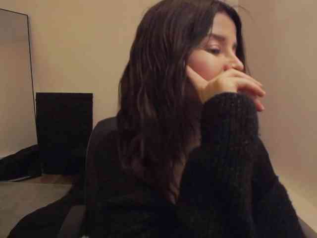 AryaJoliee