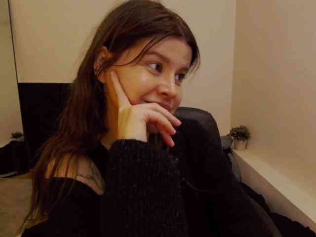 AryaJoliee webcam