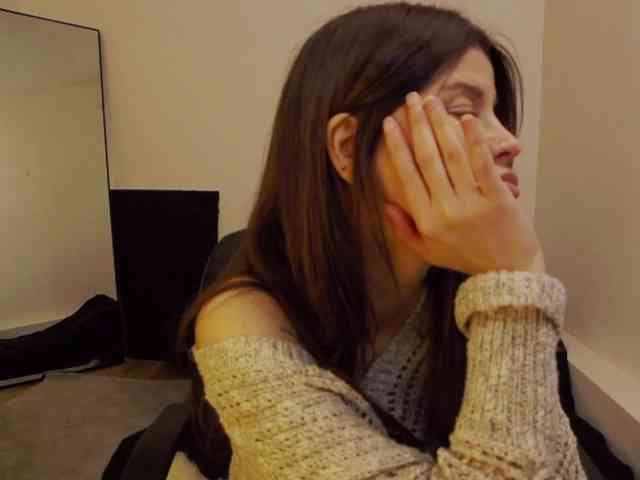 AryaJoliee