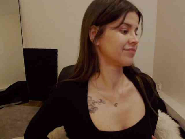 AryaJoliee webcam