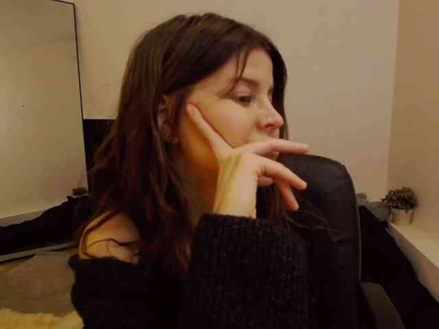 AryaJoliee webcam