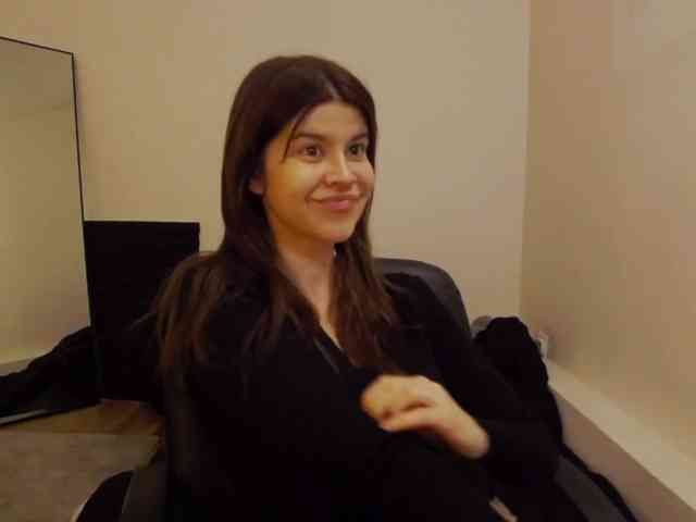 AryaJoliee