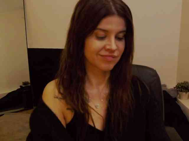 AryaJoliee webcam