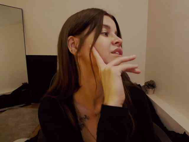 AryaJoliee webcam