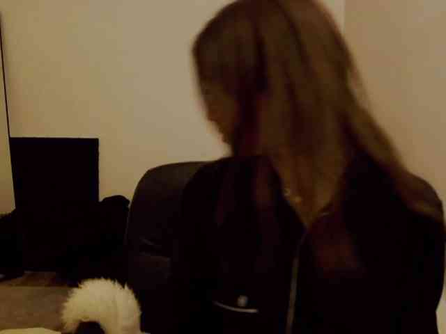 AryaJoliee