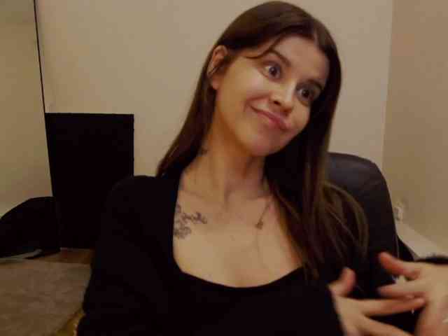 AryaJoliee webcam