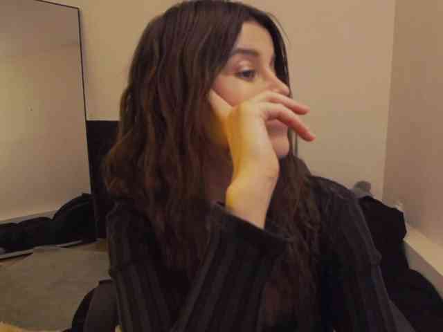 AryaJoliee