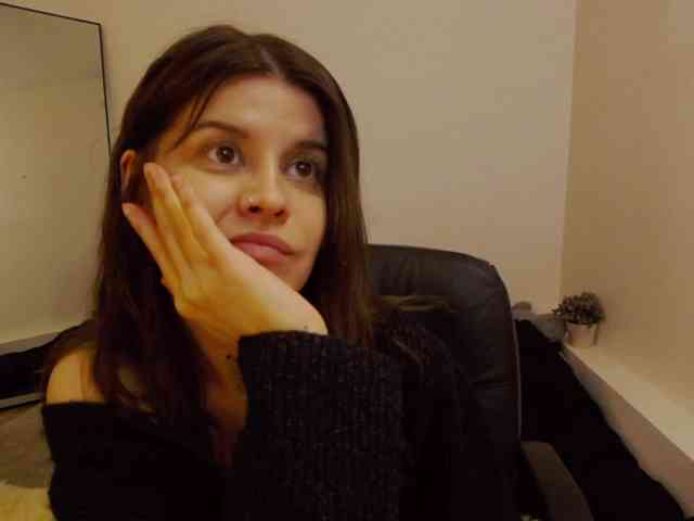 AryaJoliee webcam