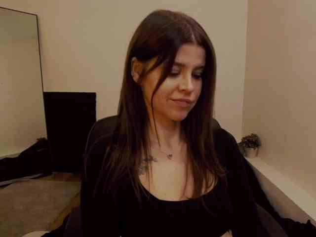 AryaJoliee webcam