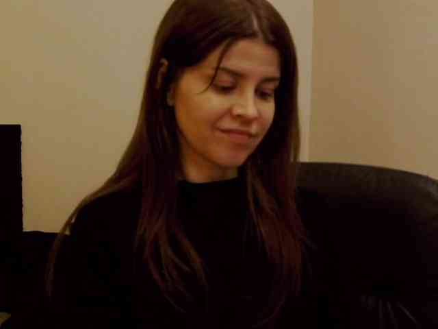 AryaJoliee