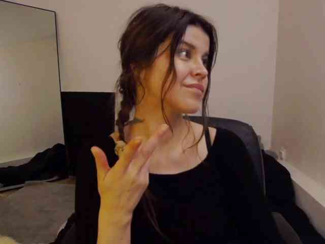 AryaJoliee