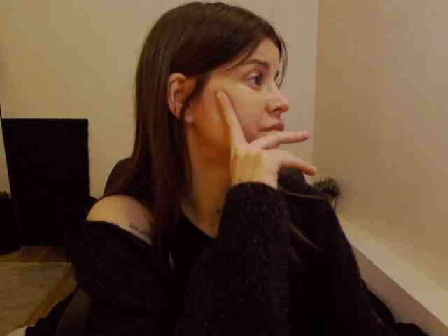 AryaJoliee webcam