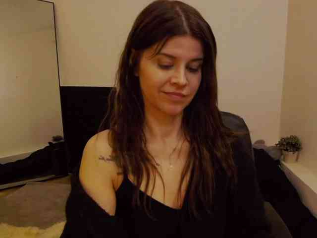 AryaJoliee webcam