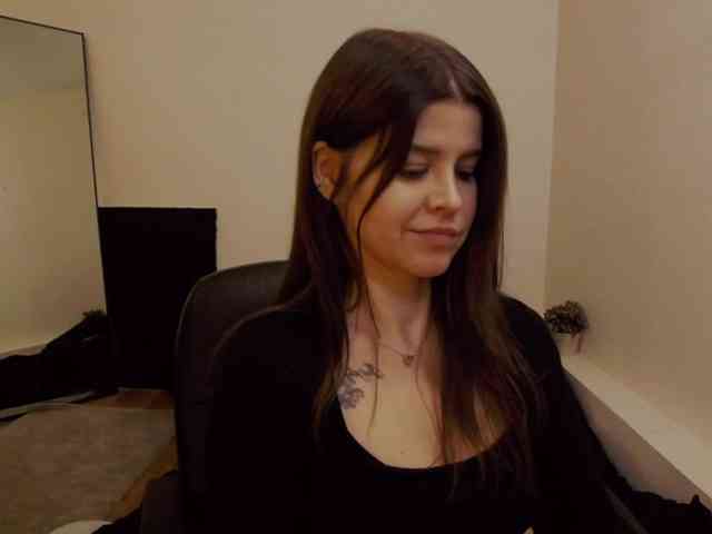AryaJoliee webcam