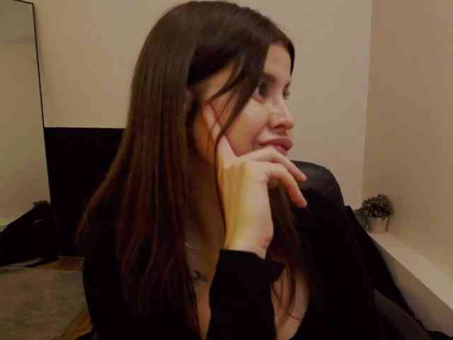 AryaJoliee webcam