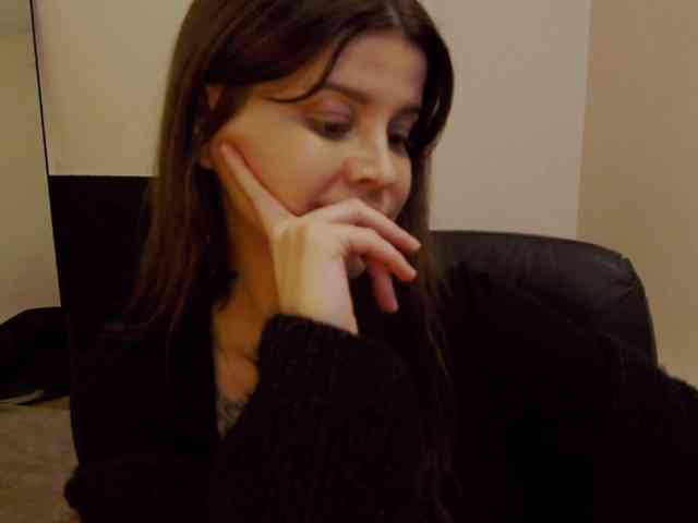 AryaJoliee webcam