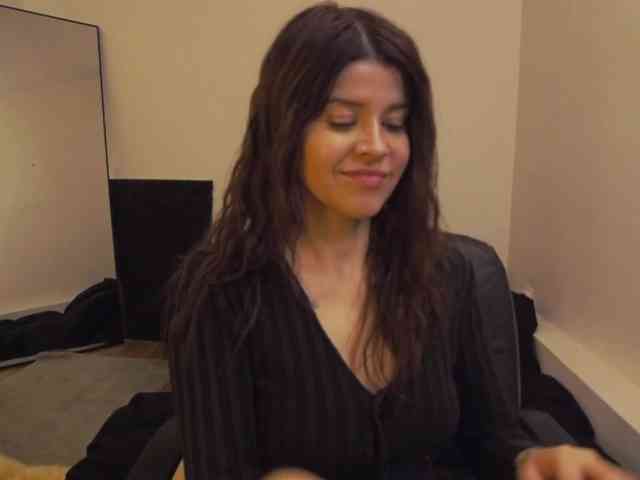 AryaJoliee