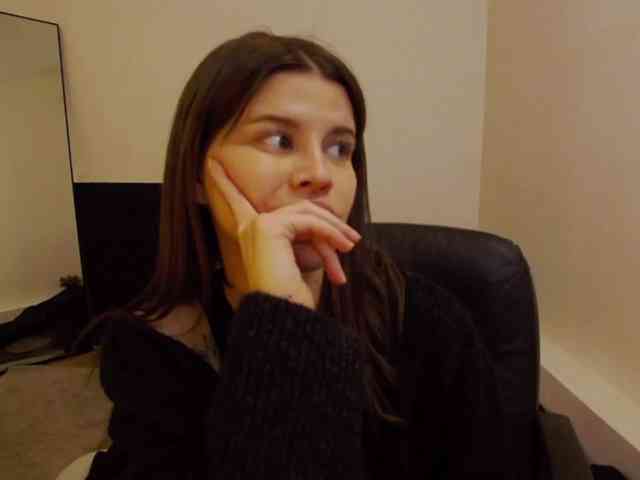 AryaJoliee webcam