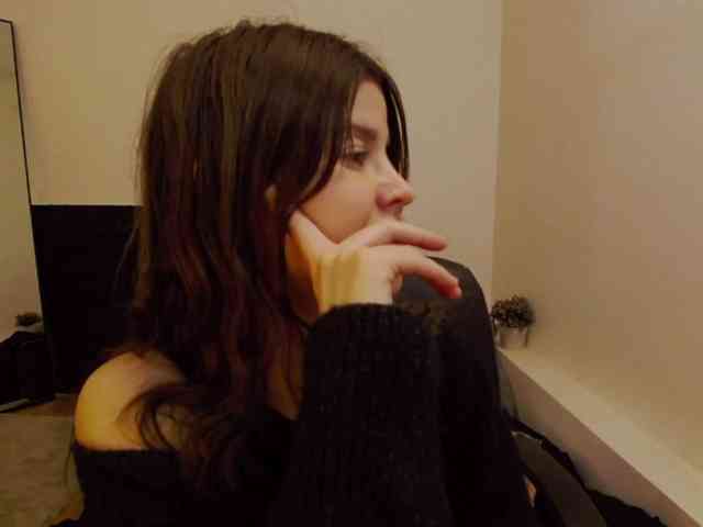 AryaJoliee webcam