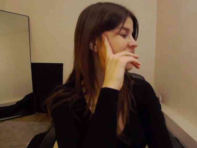 AryaJoliee webcam