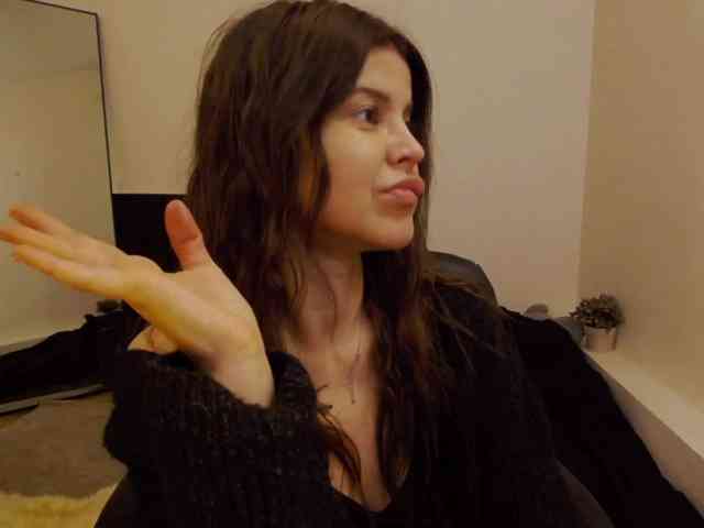 AryaJoliee webcam