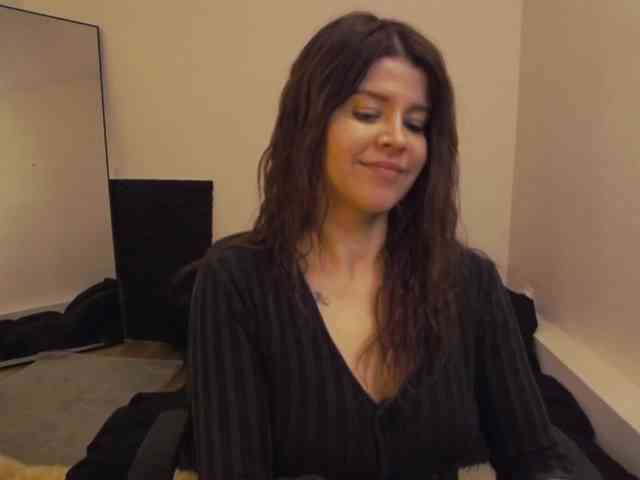 AryaJoliee