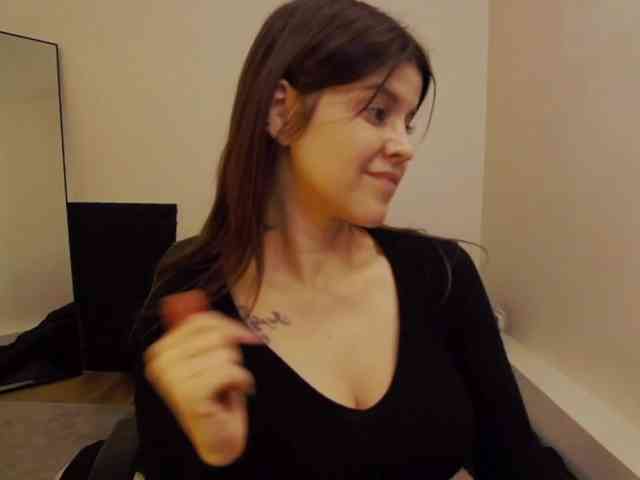 AryaJoliee webcam