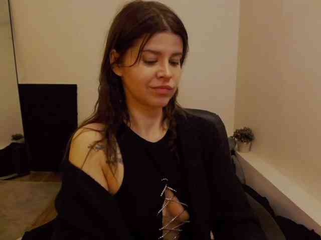 AryaJoliee webcam