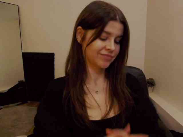 AryaJoliee webcam