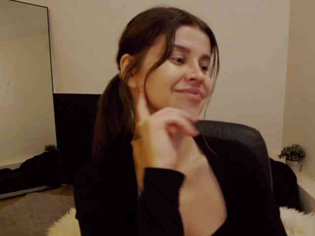 AryaJoliee webcam