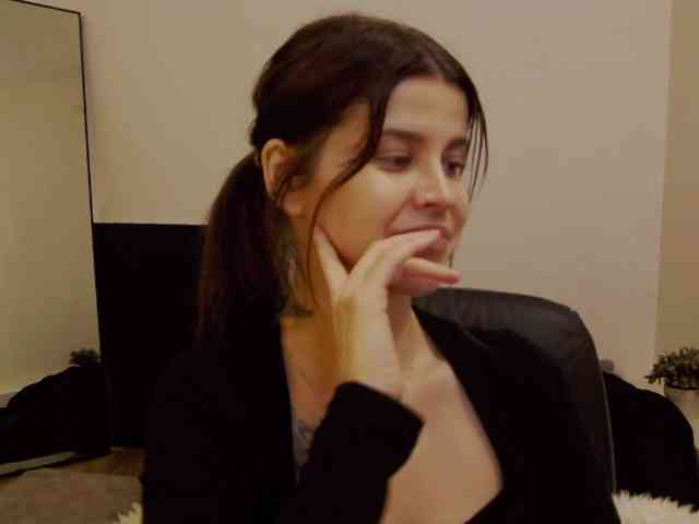 AryaJoliee webcam