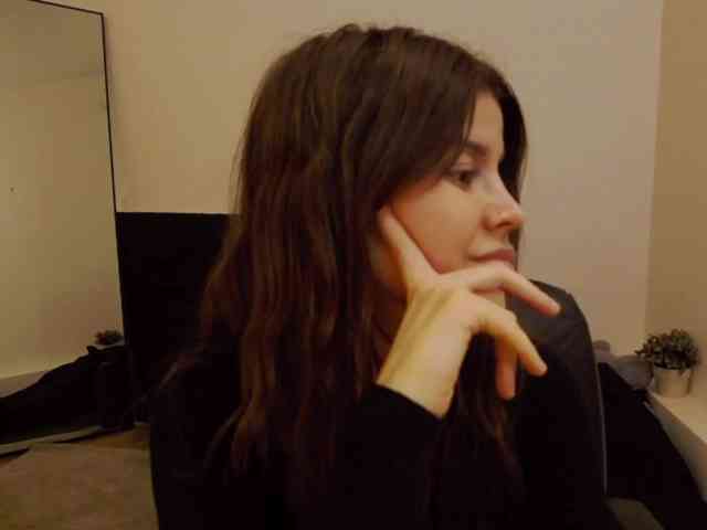 AryaJoliee webcam