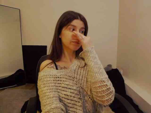 AryaJoliee