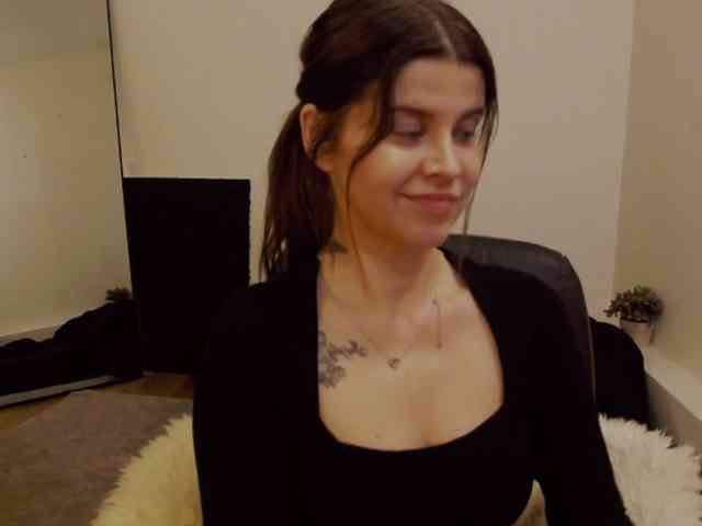 AryaJoliee webcam