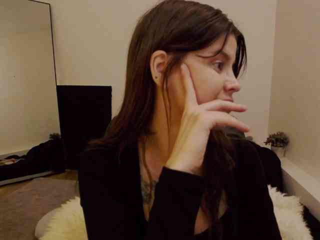 AryaJoliee webcam